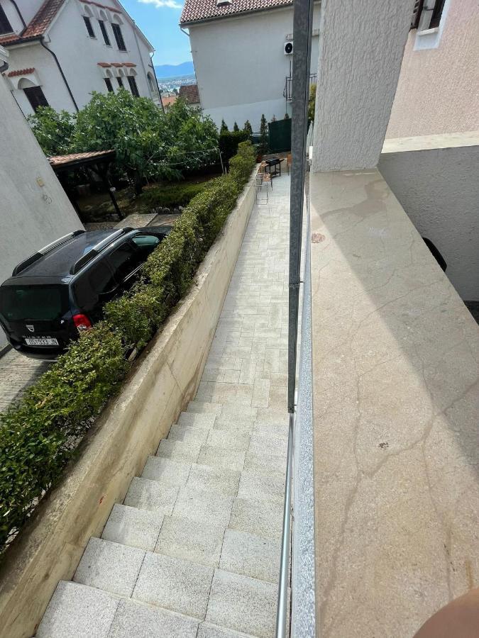 Apartments Fratelli Malinska Exterior foto